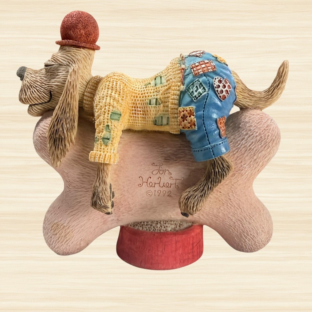 Vintage 1992 John Hine Animal Antics You're Bone Idle Dog Figurine Jon Herbert